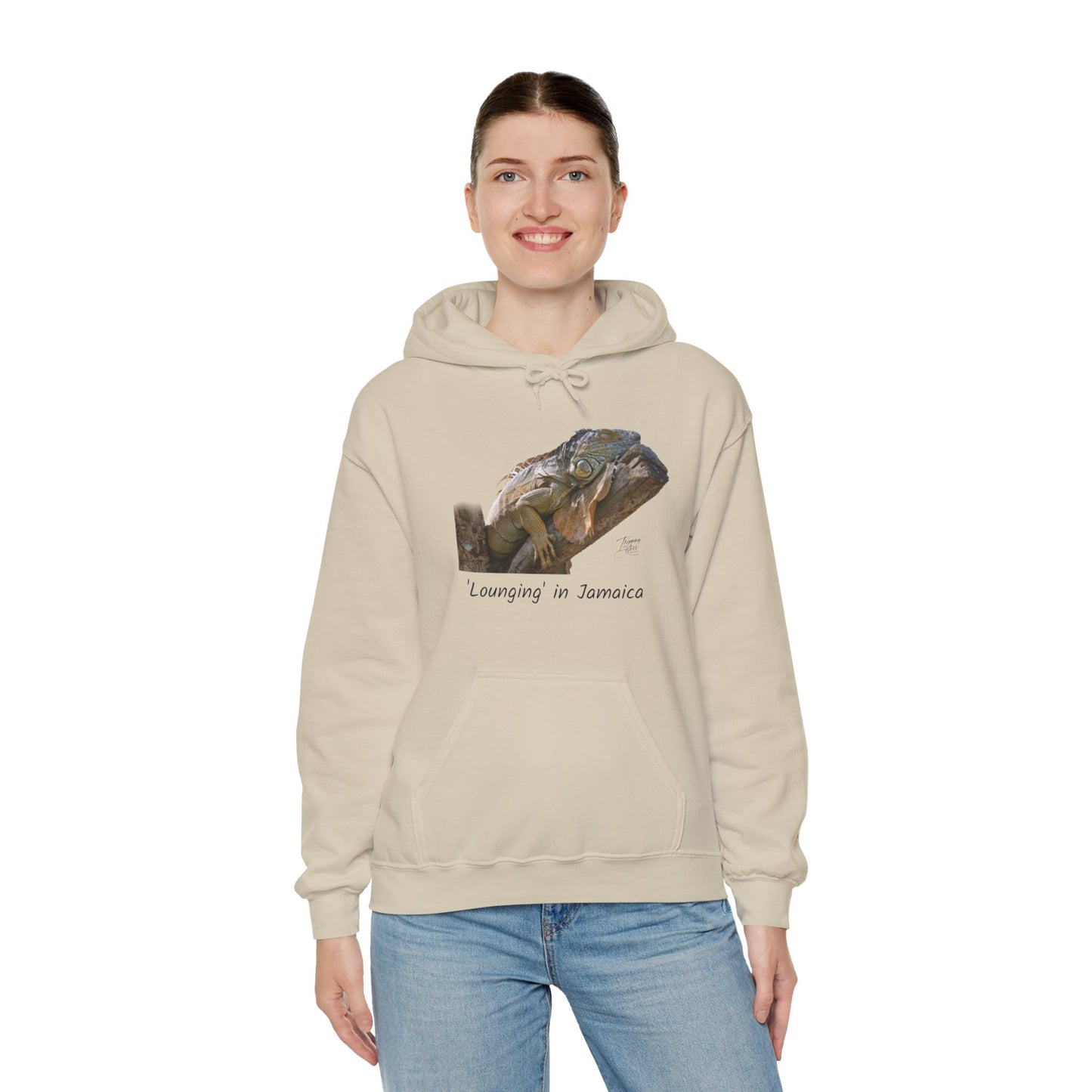 ‘Lounging’ Jamaica - Unisex Heavy Blend™ Hooded Sweatshirt